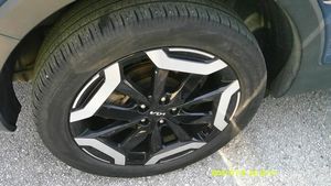 صورة 10 لـ 2025 KIA TELLURIDE S