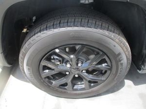 2025 JEEP GRAND CHEROKEE ALTITUDE — фото 10