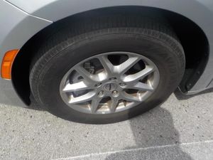 CHRYSLER PACIFICA TOURING L - 8