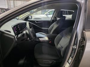 2025 KIA NIRO LX 照片 3