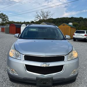 2011 Chevrolet TRAVERSE LT photo 8