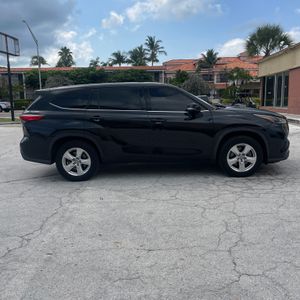 صورة 6 لـ 2021 Toyota HIGHLANDER LE