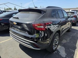 CHEVROLET TRAX LT - 2