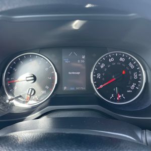 صورة مصغرة 29 لـ 2021 Toyota RAV4 LE
