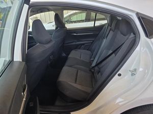 2025 Toyota CAMRY SE thumbnail 18