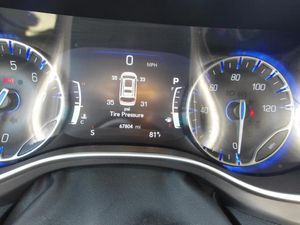 CHRYSLER PACIFICA TOURING L - 5