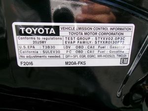 صورة مصغرة 23 لـ 2025 Toyota COROLLA LE
