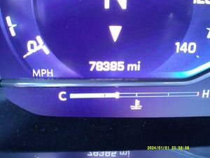 CHEVROLET SUBURBAN PREMIER - 5