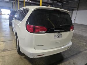 2023 Chrysler VOYAGER LX — миниатюра 19