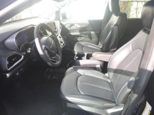 CHRYSLER PACIFICA SELECT - 3