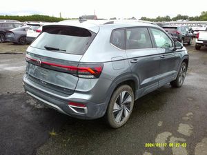 صورة 2 لـ 2025 Volkswagen TAOS SE