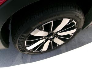 2025 Mitsubishi OUTLANDER 照片 9