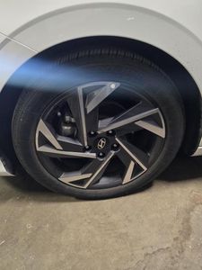 صورة 10 لـ 2025 Hyundai ELANTRA SE