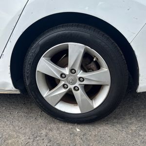 2013 Hyundai ELANTRA GLS — миниатюра 11
