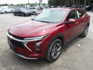 2025 Chevrolet TRAX LT — фото 1