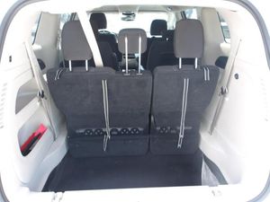 CHRYSLER VOYAGER LX - 6