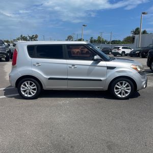 KIA SOUL + - 6