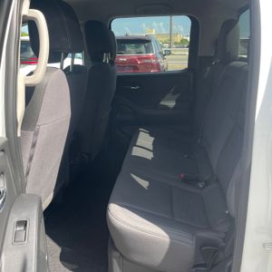 2023 Nissan FRONTIER SV — миниатюра 26
