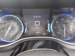 CHRYSLER PACIFICA TOURING L - 5