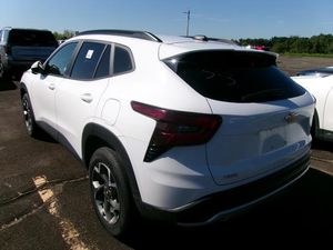 2025 Chevrolet TRAX LT 照片 16