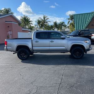 2020 Toyota TACOMA SR5 V6 照片 6