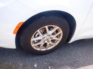 CHRYSLER PACIFICA TOURING L - 9