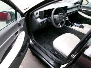 HYUNDAI SONATA SEL - 3