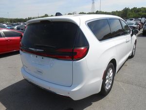 CHRYSLER PACIFICA TOURING L - 2