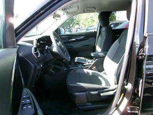 2025 Chevrolet TRAILBLAZER LT 照片 3