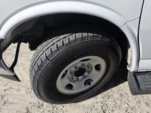 CHEVROLET EXPRESS - 10