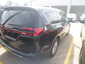 CHRYSLER PACIFICA SELECT - 2