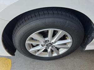 صورة 8 لـ 2025 Toyota CAMRY SE