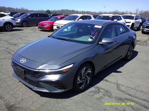 HYUNDAI ELANTRA SE - 1