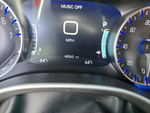 CHRYSLER PACIFICA TOURING L - 5