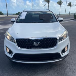 KIA SORENTO EX V6 - 8