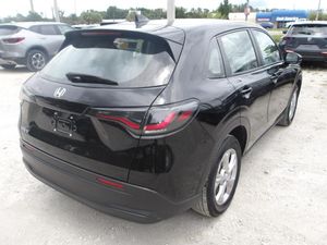 صورة 2 لـ 2025 Honda HR-V LX