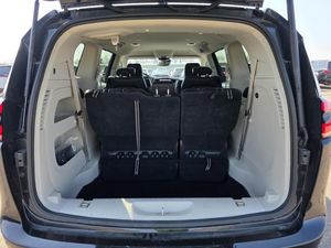 CHRYSLER PACIFICA TOURING L - 6