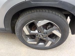 HYUNDAI VENUE SEL - 8