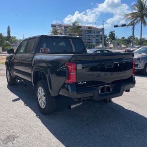 Toyota Tacoma SR5 - 3