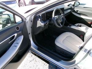 HYUNDAI SONATA SEL - 3