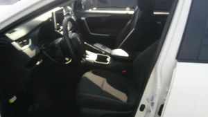 صورة 3 لـ 2025 Toyota RAV4 LE