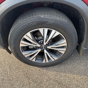 NISSAN ROGUE SV - 10