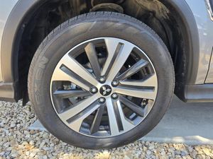 2025 Mitsubishi OUTLANDER SPORT 照片 8