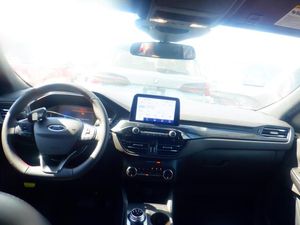 FORD ESCAPE ST-LINE - 4