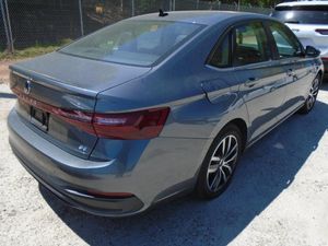 VOLKSWAGEN JETTA SE - 2