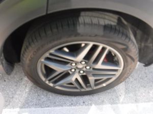 FORD EXPLORER ST-LINE - 10