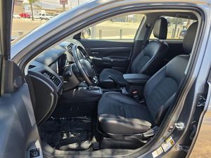 2025 Mitsubishi OUTLANDER SPORT — фото 3