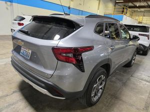 CHEVROLET TRAX LT - 2