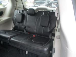 2023 Chrysler PACIFICA TOURING L — миниатюра 17