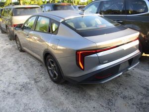 2025 KIA K4 LXS thumbnail 25